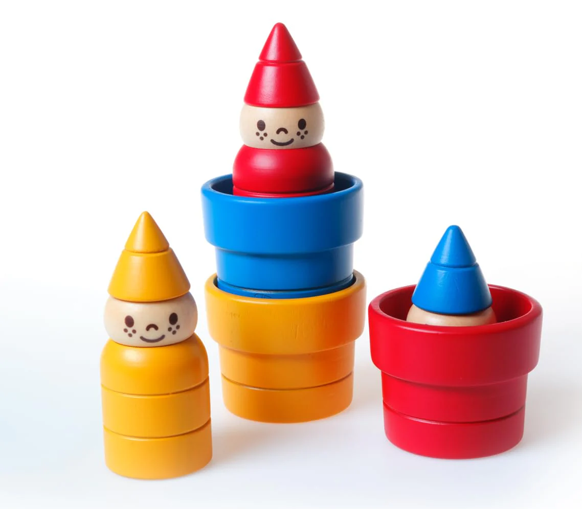 Gnome Sweet Gnome Wooden Deduction Game for Ages 3-7 with 48 Challenges - Image 4
