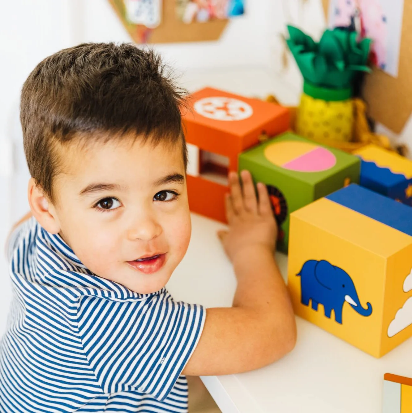 Peek-A-Zoo Learning Game with 48 Challenges for Ages 2+ - Image 4